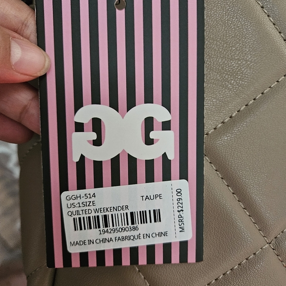 GILDA PARIS Travel crossbody/carry on/Duffle bag 18x12 inches - Picture 4 of 7